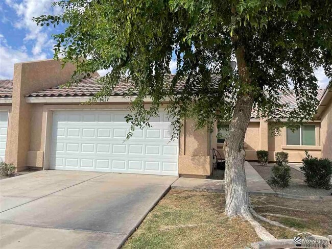 Building Photo - 9027 E 31st Ln