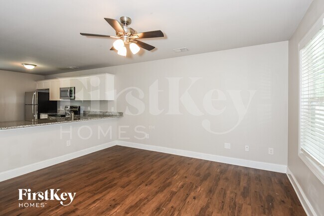 Photo - 2520 Belaire Dr