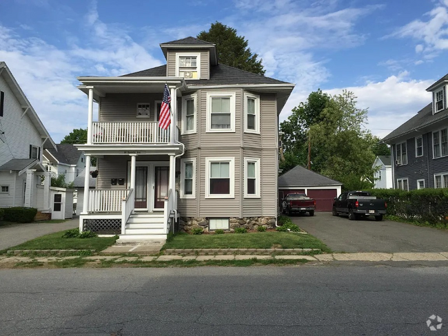 Building Photo - 18 Lamoille Ave Unit 2 Rental