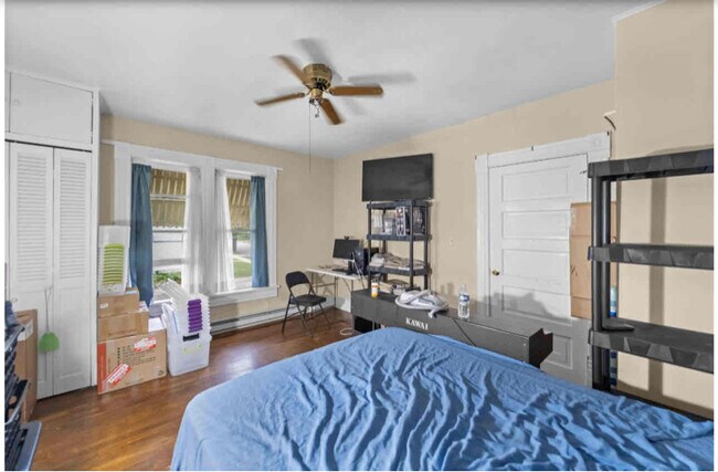 Photo - 164 S Washington St Unit 2