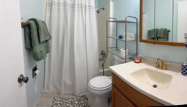 Photo - 408 Halia Crest