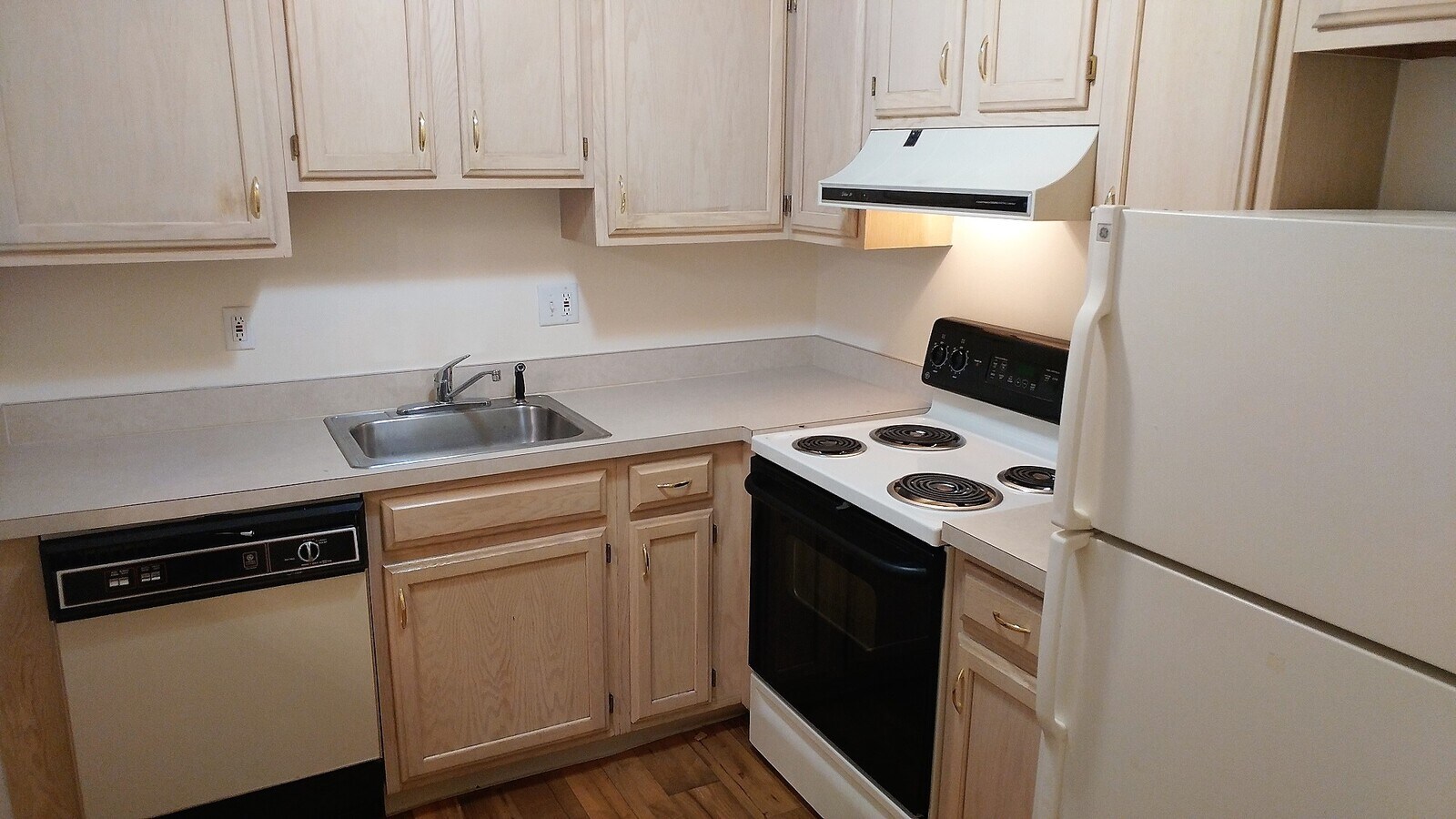324 Washington St Unit E03 Apartment For Rent In Wellesley Ma