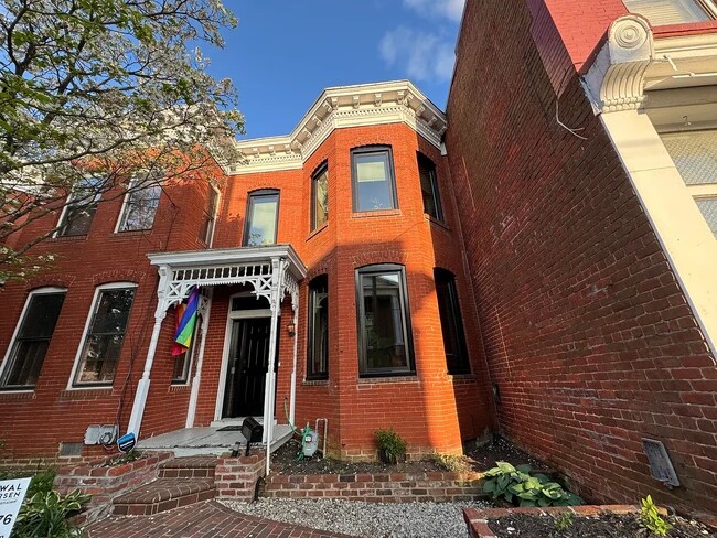 Photo - 321 Randolph St