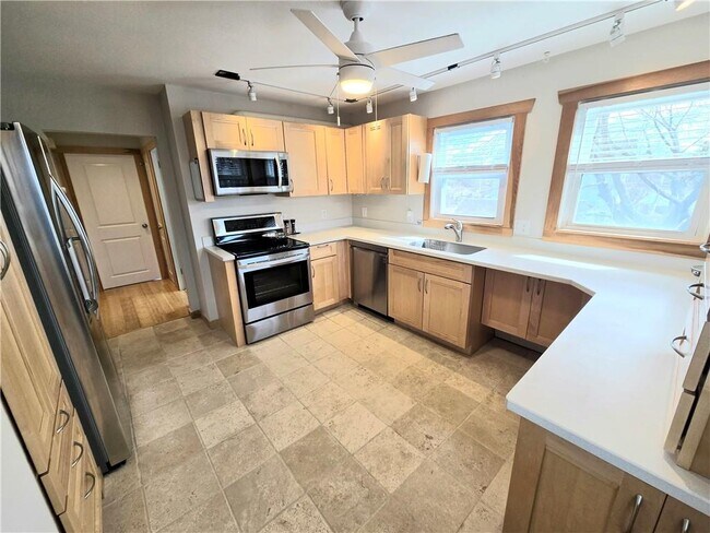 Photo - 8 Caswell Ave Unit D