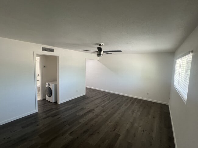 Photo - 1325 N 48th St Unit 2