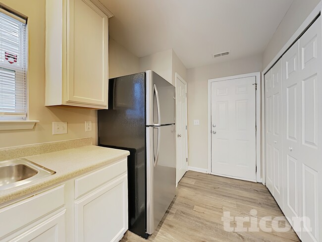 Photo - 4008 Laurel Glen Dr