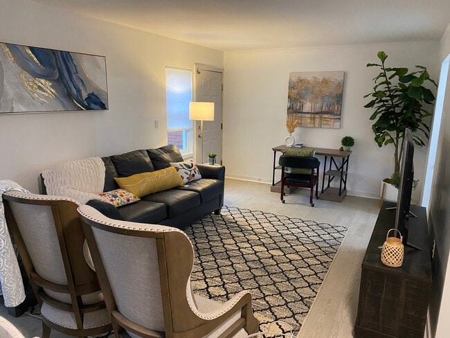 Photo - 45 Langley St Townhome