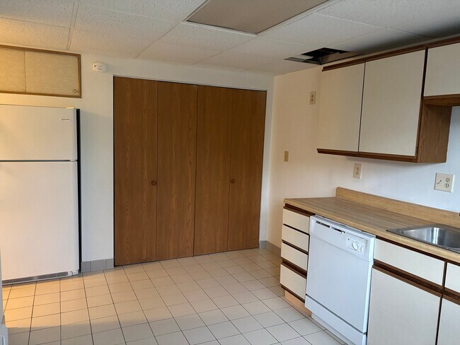 2853R Bedford St Unit 3