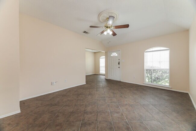 Photo - 1217 Brittany Way