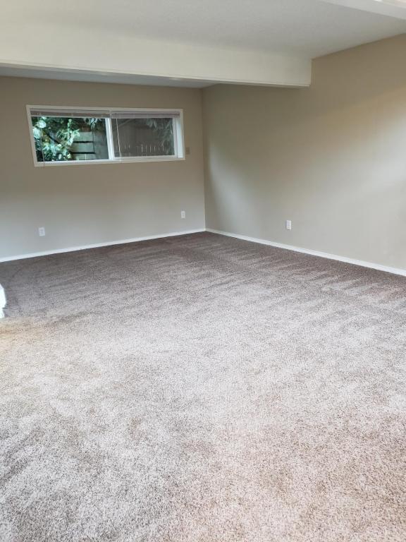 Photo - 10030 SW Walnut St