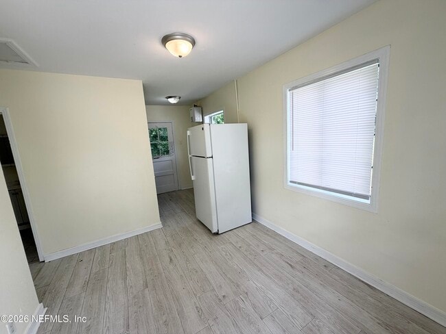2056 Navaho Ave