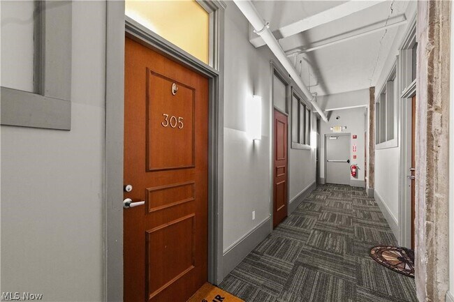 Photo - 1104 Prospect Ave E Unit 305