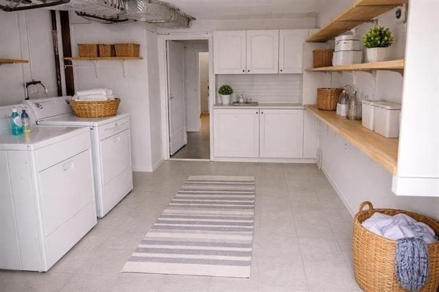 84B Suburbia Dr