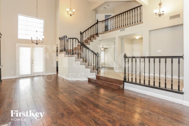 Photo - 2328 Brighton Shore St