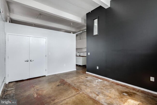 Photo - 1804-14 E Hazzard St Unit 1A