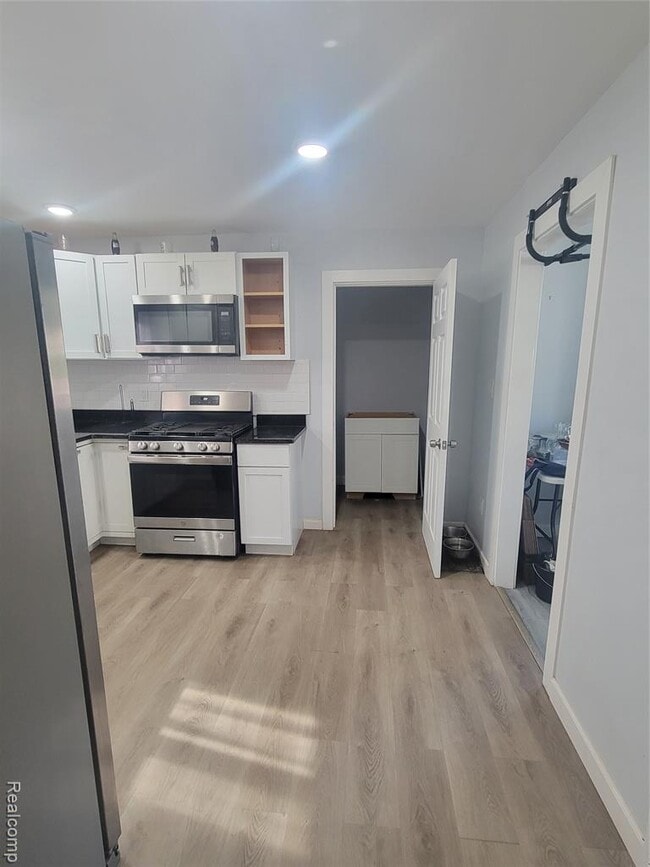 Photo - 16199 Monica St