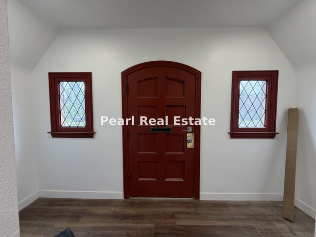 18903 Santa Rosa Dr
