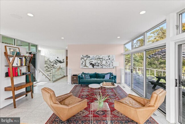 Photo - 10222 Van Thompson Rd