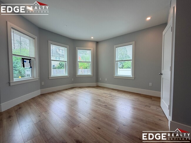 Photo - 58 Holton St Unit 1