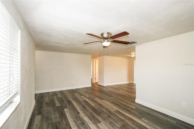 Photo - 3626 Bluebell Ln