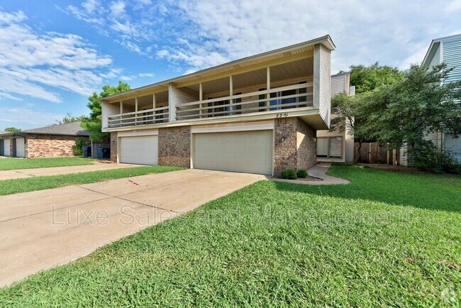 Building Photo - 2221 NW 117th St Rental