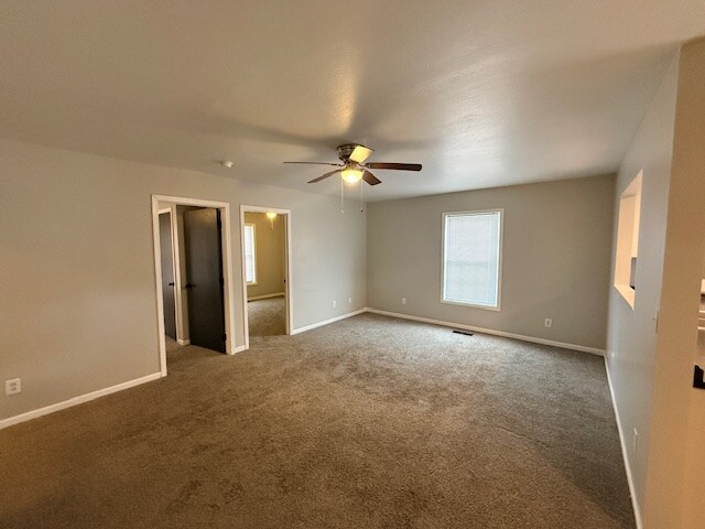 Photo - 655 Mosgrove St