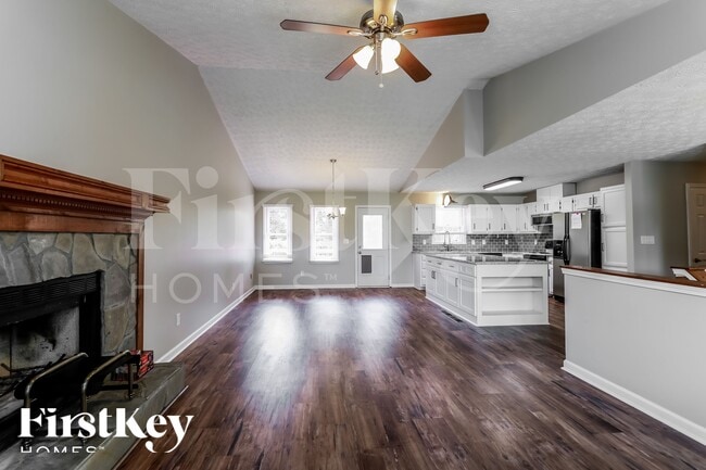 Photo - 2097 Blackberry Cir