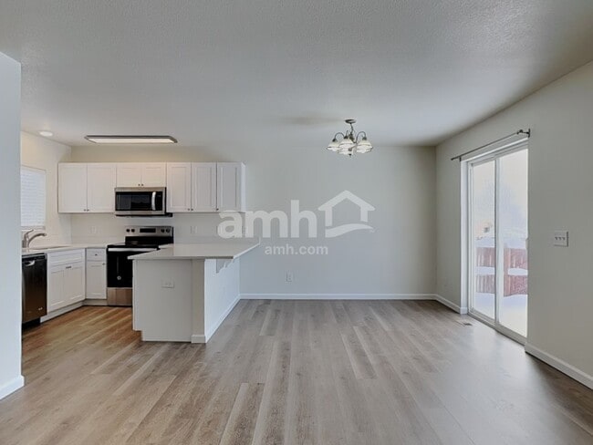 Photo - 4142 Knollvale Dr