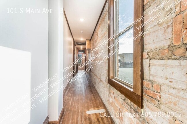 Photo - 101 S Main Ave Unit 3
