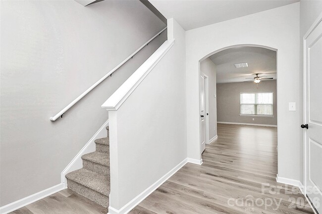 Photo - 8208 Stonemere Ln