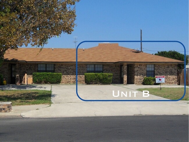 Photo - 3802 Hereford Ln Unit # B