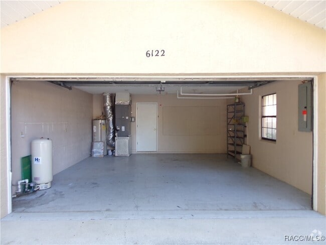 Building Photo - 6122 E Plum St Rental