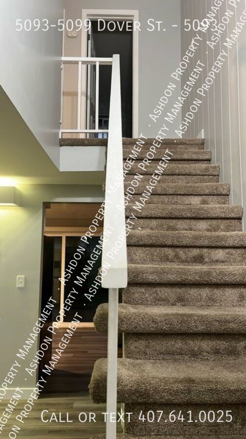 Photo - 5093-5099 Dover St.-5093 Unidad 5093