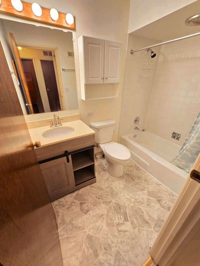 Photo - 480 74th St Unit 203