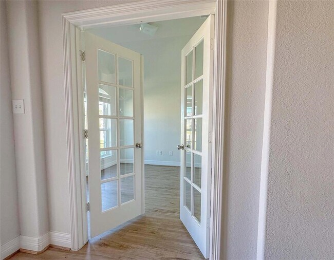 Photo - 27150 Grey Fox Run