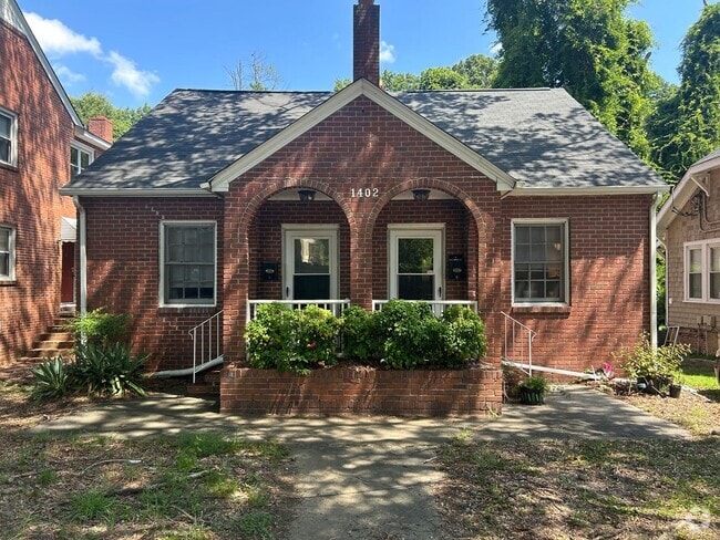 Building Photo - 1402 W Chapel Hill St Unit B Rental