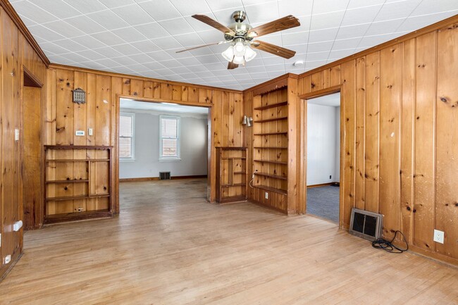 Photo - 120 W 5th St Unidad Lower