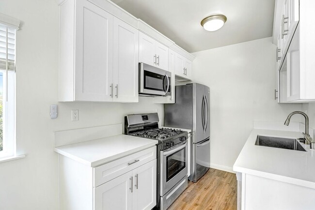 Building Photo - 1432 16th St Unit 10