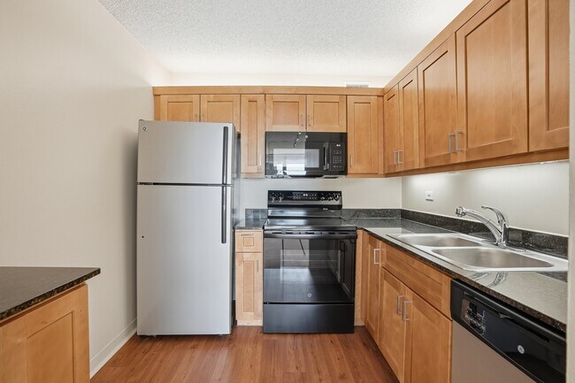 Photo - 223 E Wacker Dr