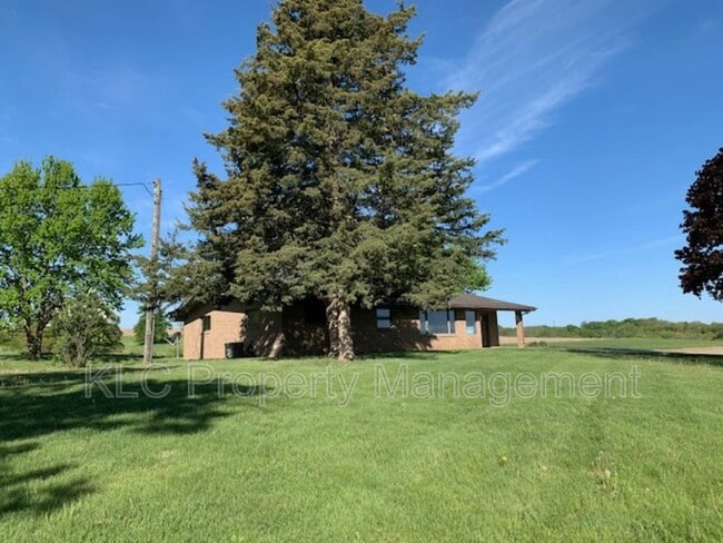 Building Photo - 36093 Tabor Rd Rental