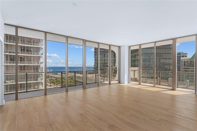 Photo - 2678 Tigertail Ave Unit 1707