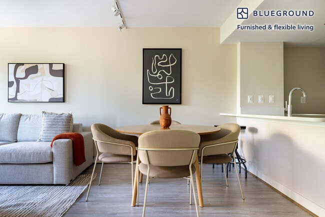 Photo - 1200 N Veitch St Unidad FL5-ID902