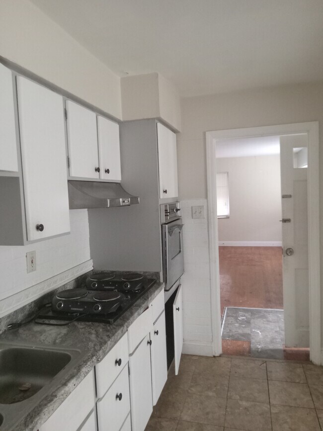 107 Weedon Dr