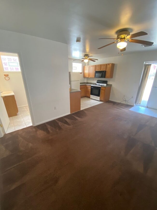 Photo - 144 Wabash St Unidad First Floor Rear