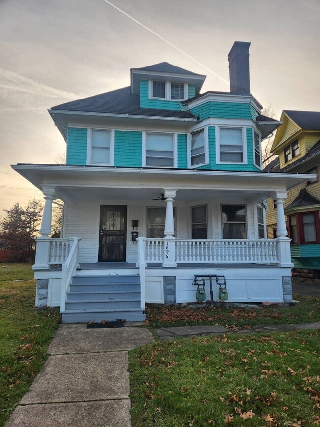 Building Photo - 1896 Idlewood Ave Unit 1 Rental
