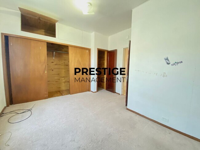 Photo - Spacious 2 Bedroom Apartment in Whiting Unit 2R