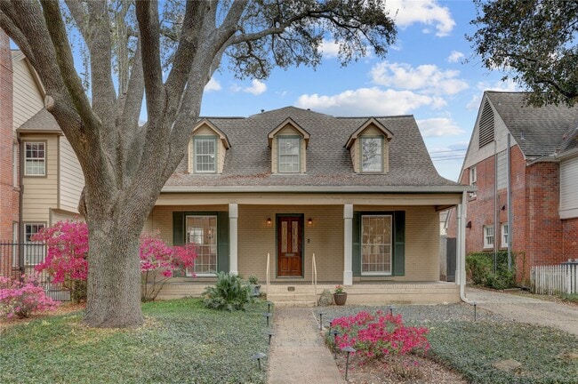 Building Photo - 2412 Nottingham St