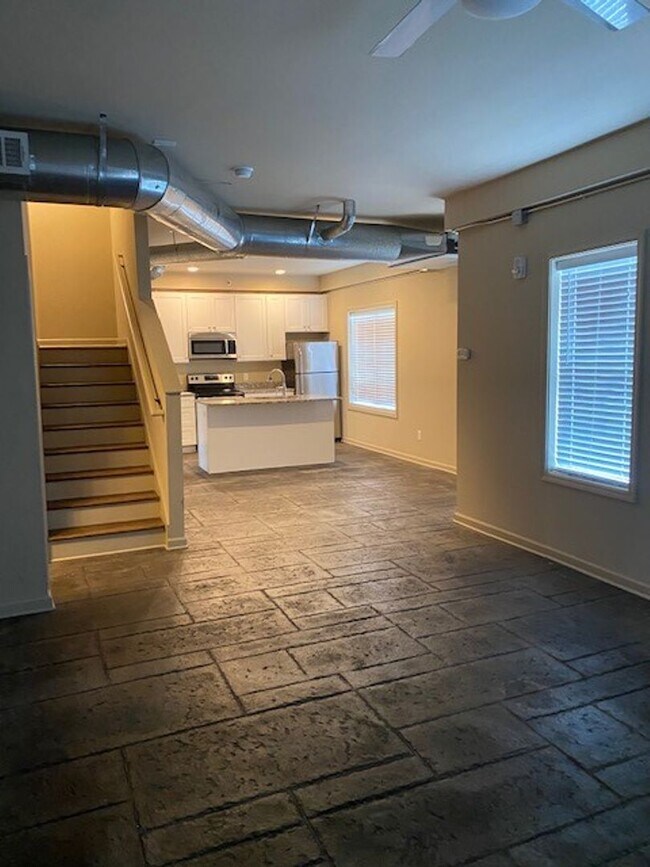 Photo - 813 14th Ct Unit A