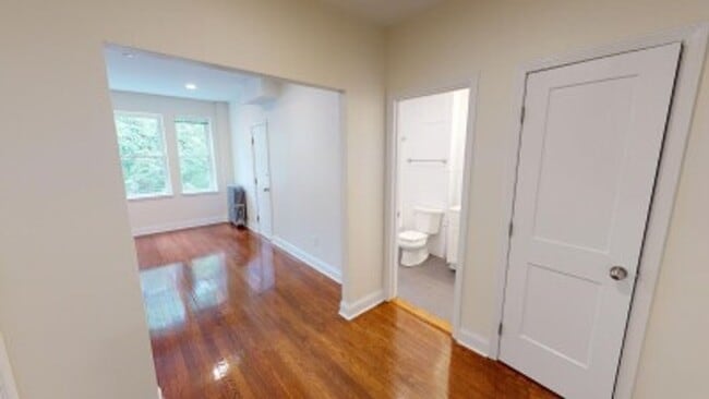 Building Photo - Brighton 1 bedroom apartment - Available now