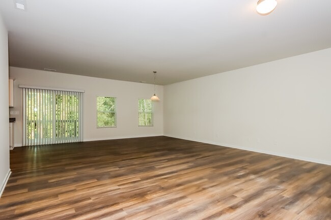 Photo - 176 Nottingham Rd